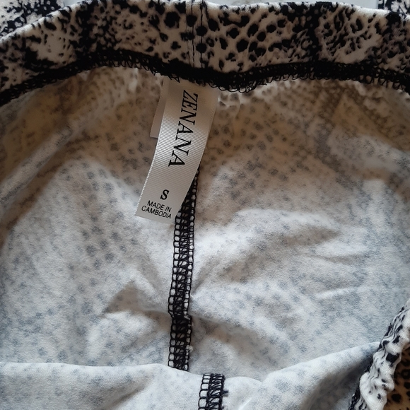 🆕️ Snakeprint Leggings - Picture 7 of 7